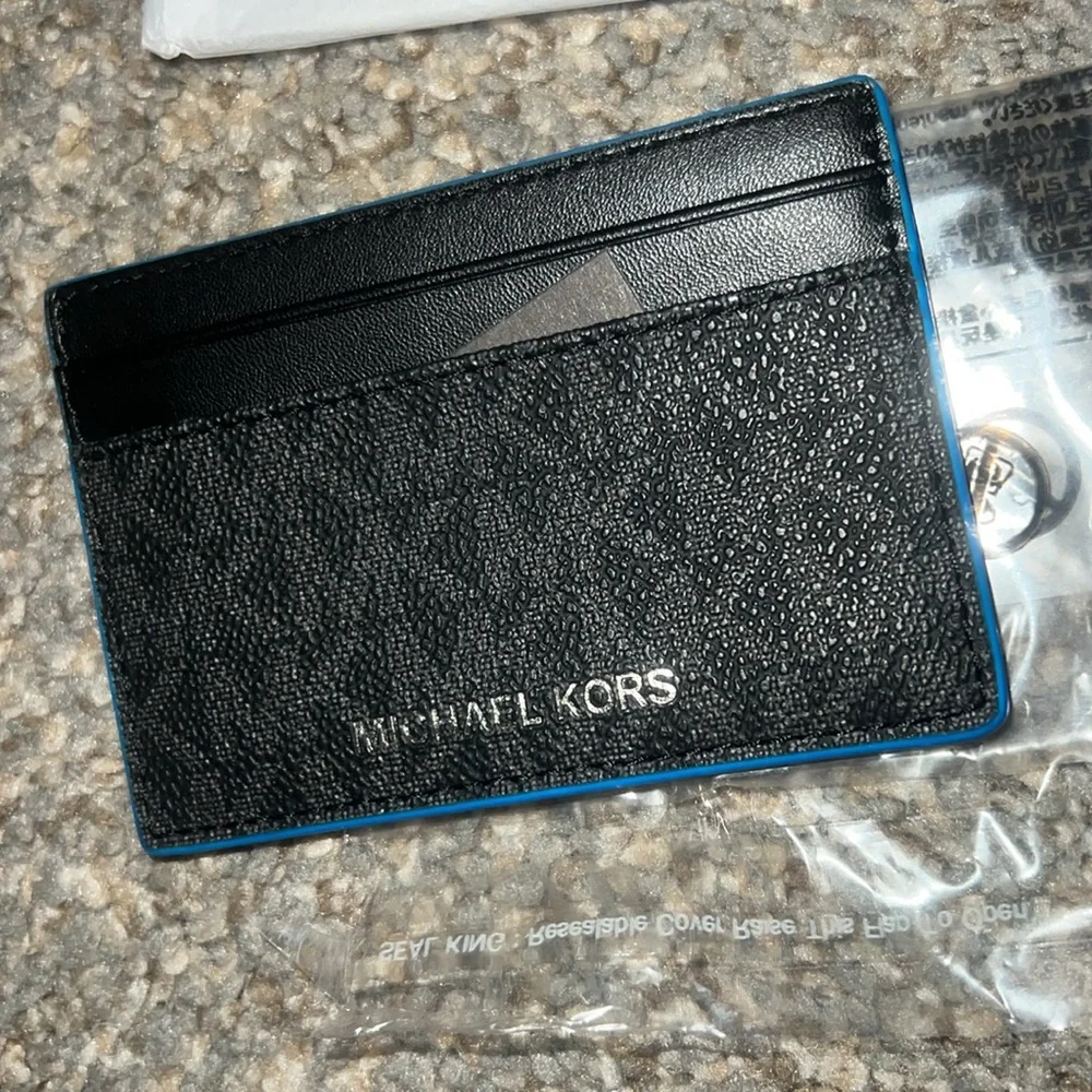 Michael Kors card holder